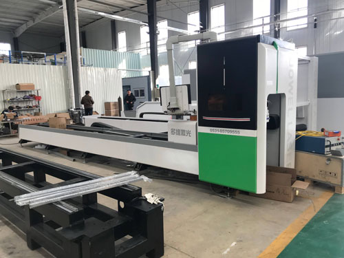管材激光切割機 (2).jpg 管材激光切割機 (2).jpg