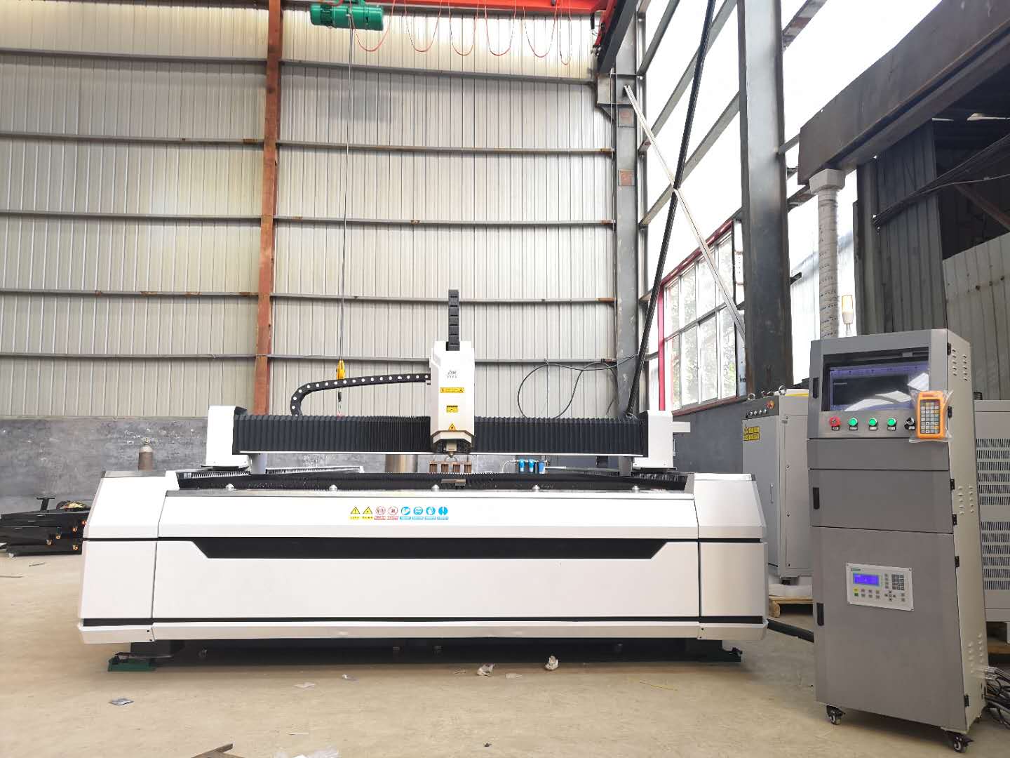 光纖金屬激光切割機多少錢一台