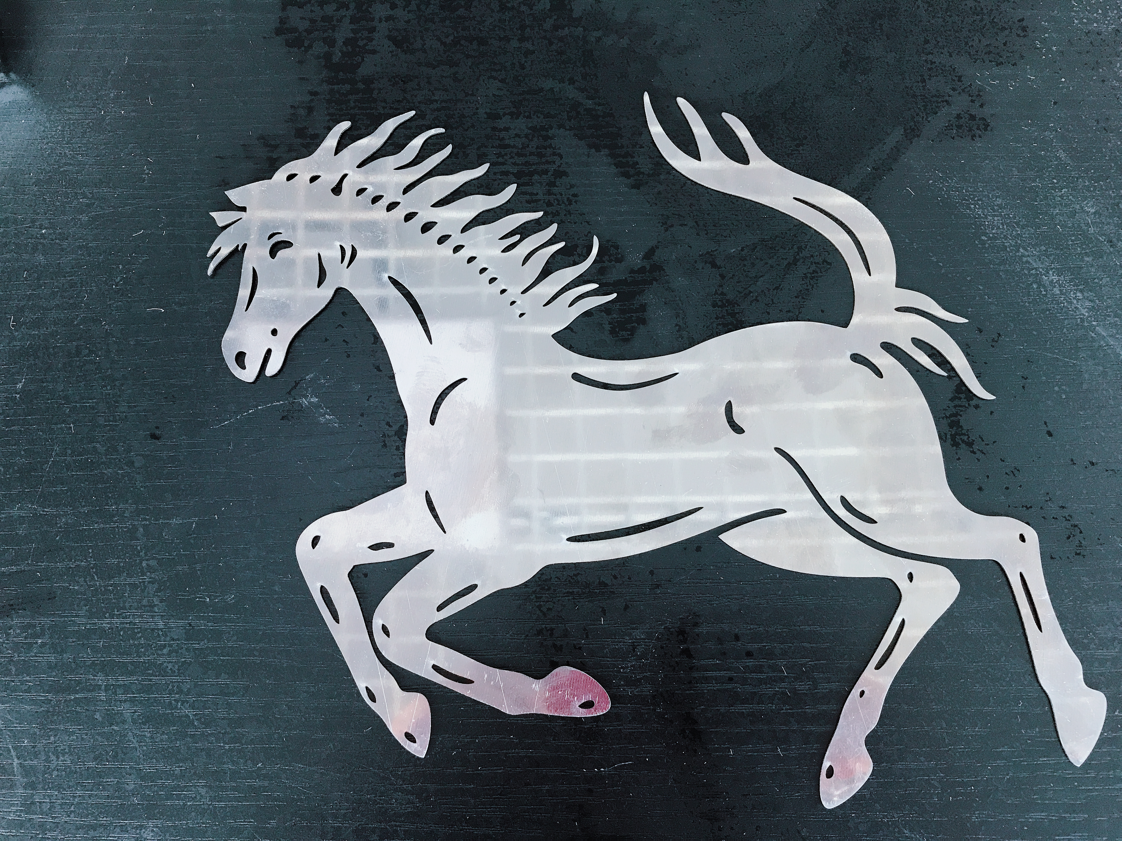 金屬激光切割機廠家教您怎麼判定激光切割機的切割質量